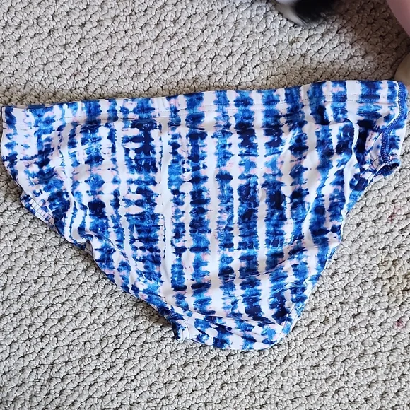 Speedo Navy and White Patterned Swim Briefs - Picture 3 of 3